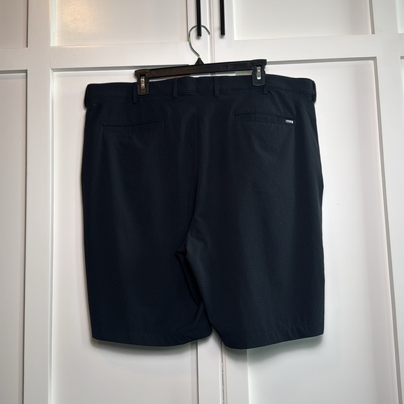 Greg Norman flat front‎ performance shorts - Picture 3 of 9
